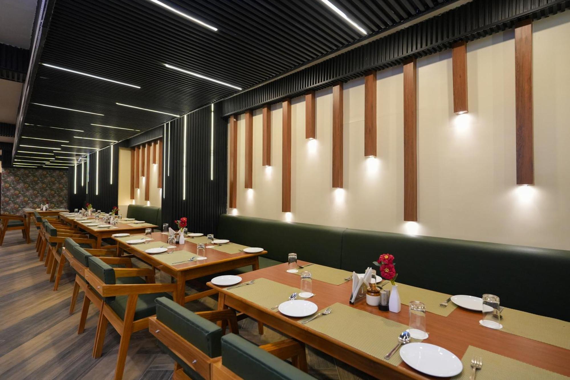 Hotel Pavitra Purnia Ngoại thất bức ảnh